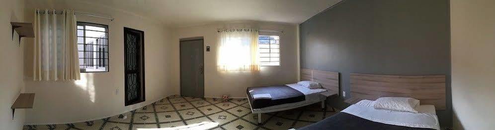 Oyo Hostel Oasis Centro Cerca Del Hospital Issste Hospital Jose Ma Morelos Мехико Экстерьер фото