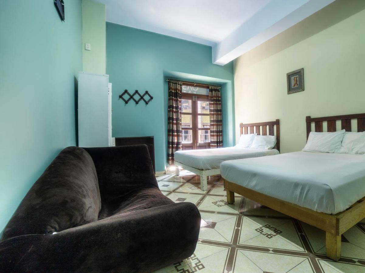Oyo Hostel Oasis Centro Cerca Del Hospital Issste Hospital Jose Ma Morelos Мехико Экстерьер фото